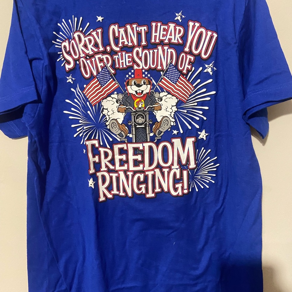 Bucees July 4th shirt